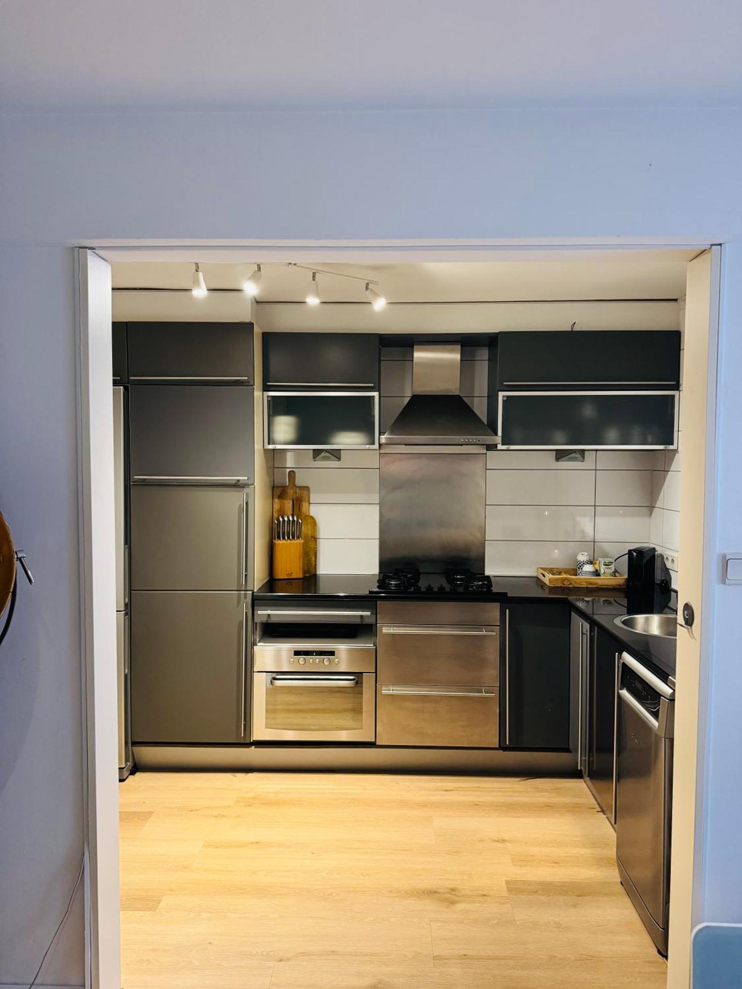 Appartamento Hello Noordwijk - Souterrain Hoogwakersbosstraat 6 Esterno foto