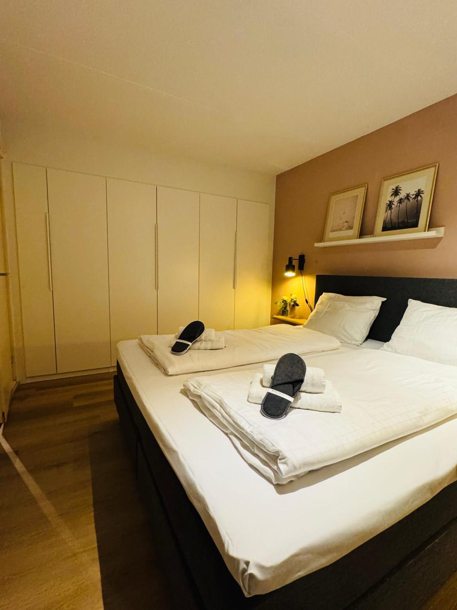 Appartamento Hello Noordwijk - Souterrain Hoogwakersbosstraat 6 Esterno foto