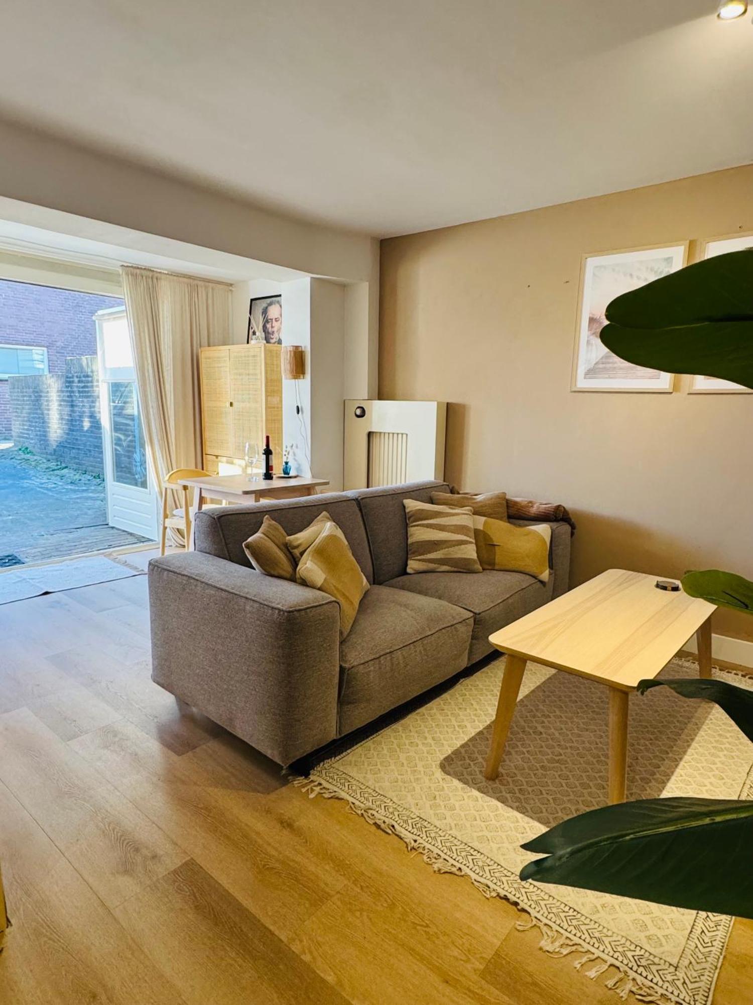 Appartamento Hello Noordwijk - Souterrain Hoogwakersbosstraat 6 Esterno foto